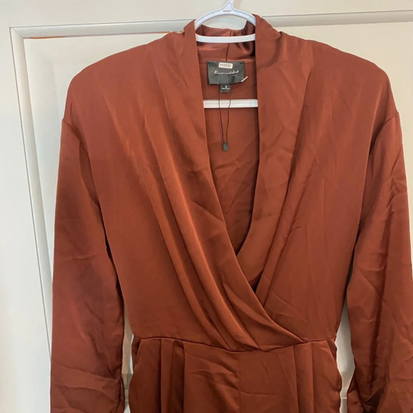 Line and Dot Giselle Jumpsuit Cinnamon Brown silky long sleeve 33603 - Picture 10 of 15